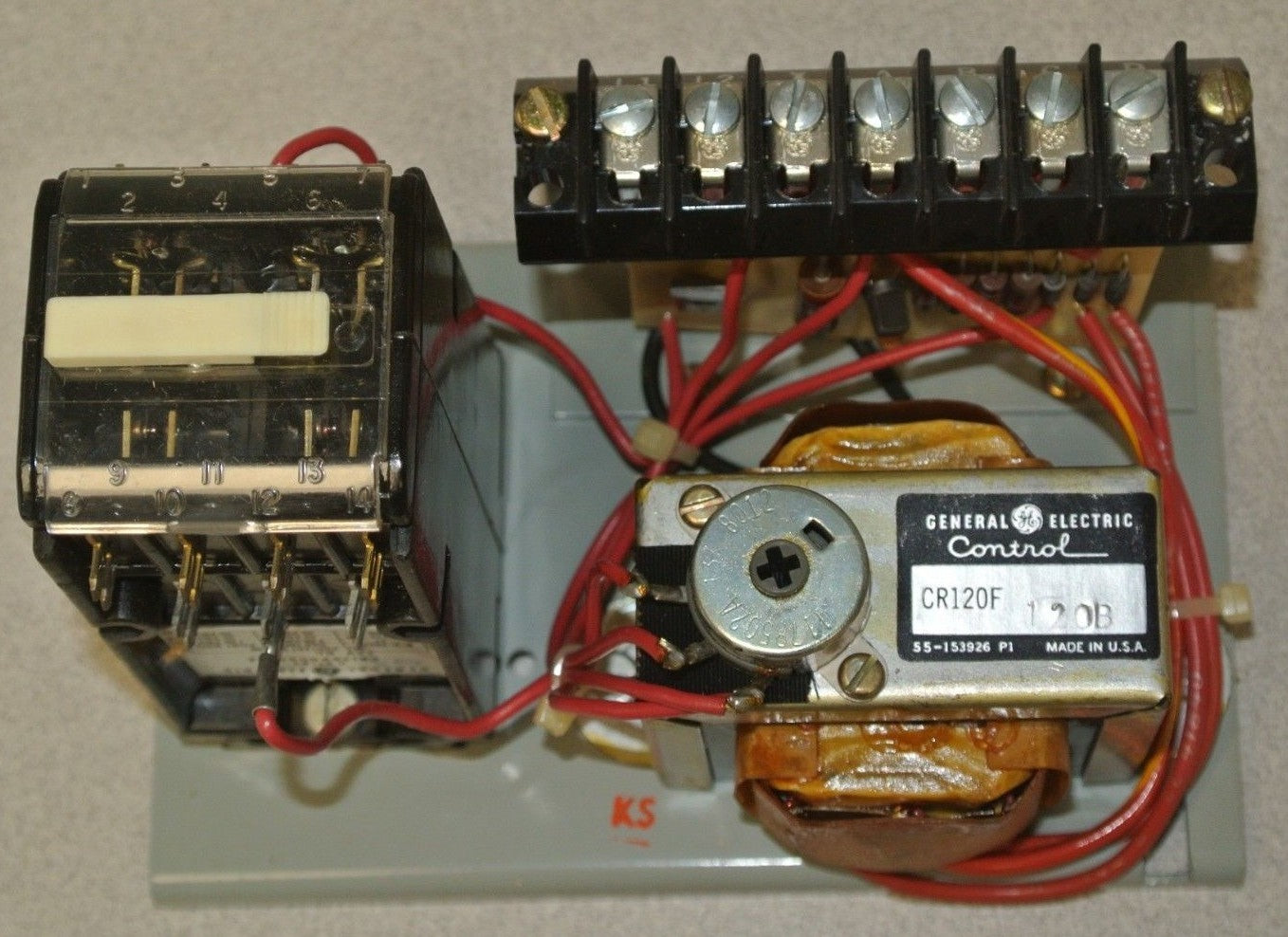 GENERAL ELECTRIC CR120F120B TRANSISTORIZED SENSITIVE RELAY 0-75 OHM NEW SURPLUS0