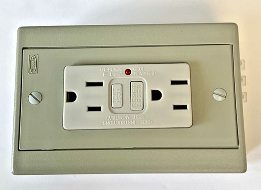 HUBBELL DRUBGFI15 RECEPTACLE 15A 125VAC 60HZ GFI0