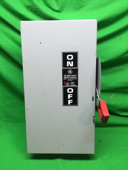 GENERAL ELECTRIC TH4322 60 AMP FUSIBLE SAFETY SWITCH TYPE 10