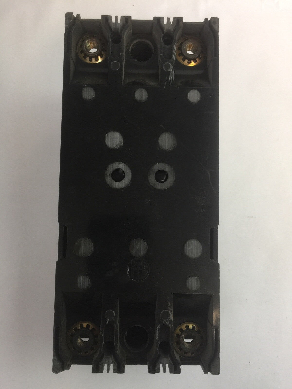 ITE SIEMENS FJ2-B225 CIRCUIT BREAKER 600VAC 250VDC 225AMP 2POLE4