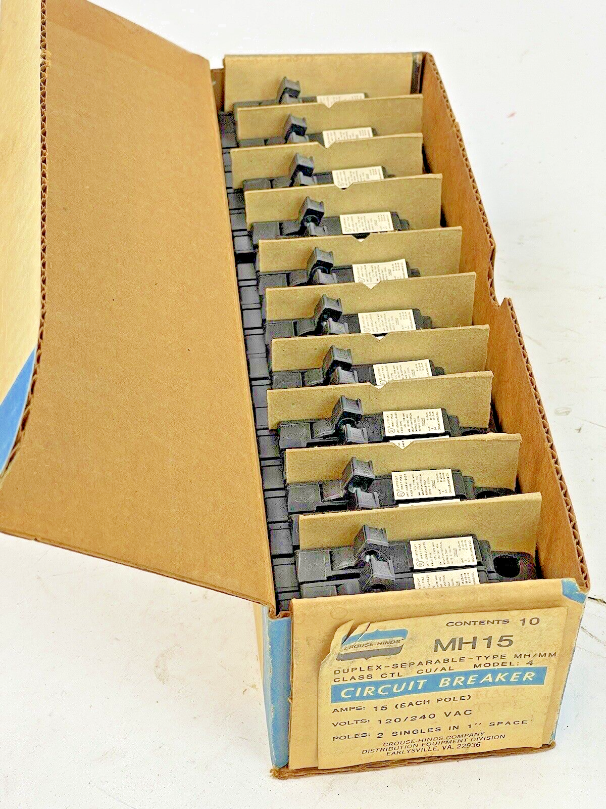 CROUSE-HINDS *BOX OF 10 PAIRS* - MH15 - 1 POLE, 15 A, 240 VAC CIRCUIT BREAKER1