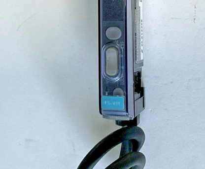 KEYENCE FS-V11P FIBER OPTIC SENSOR 24VDC 2