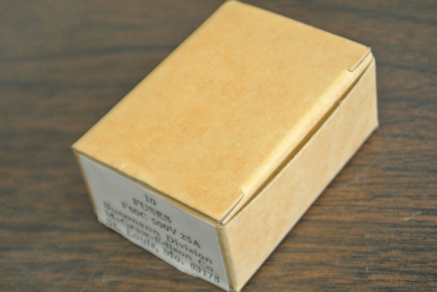 BOX of 10 / BUSS / BUSSMANN F60C FUSES / 25A / 500VAC / NEW SURPLUS6