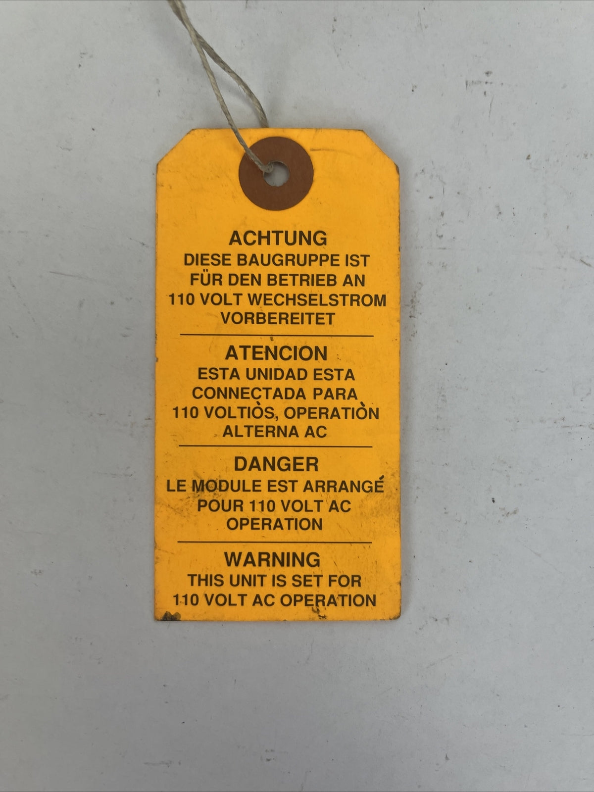 AEG MODICON NW-BM85-000 MODBUS PLUS 110VAC6