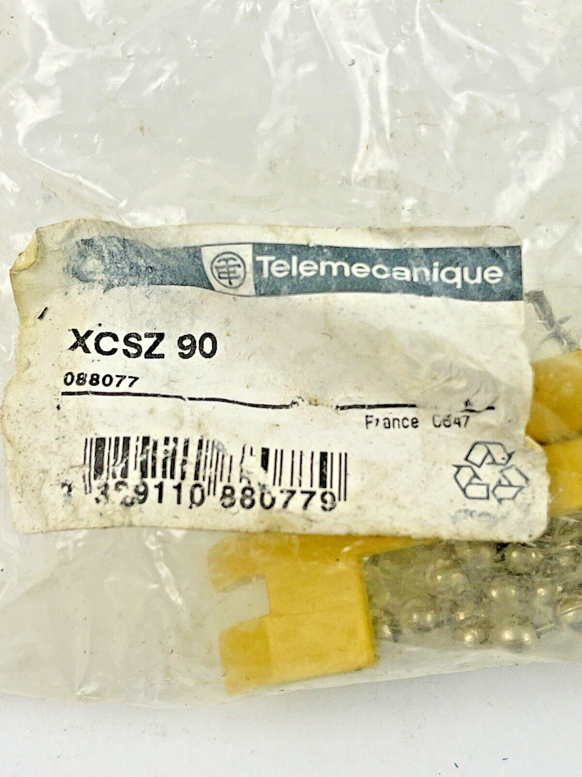 TELEMECANIQUE - XCSZ 90 - SAFETY LIMIT SWITCH KEY - NEW1