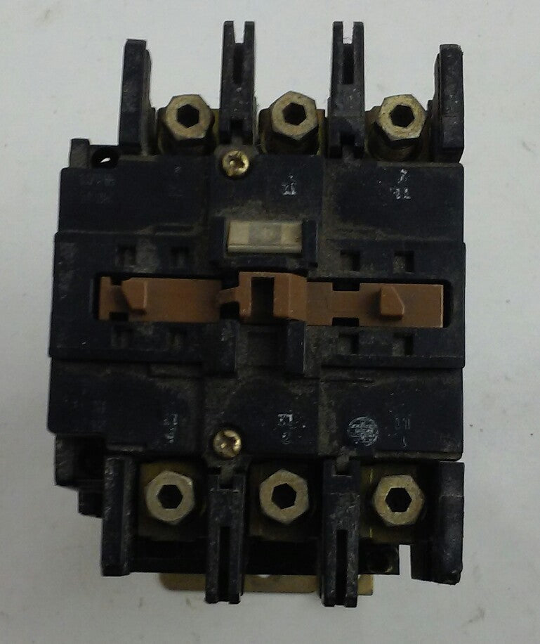 LP1-D803 Telemecanique Contactor 220V DC Coil LP1D8032