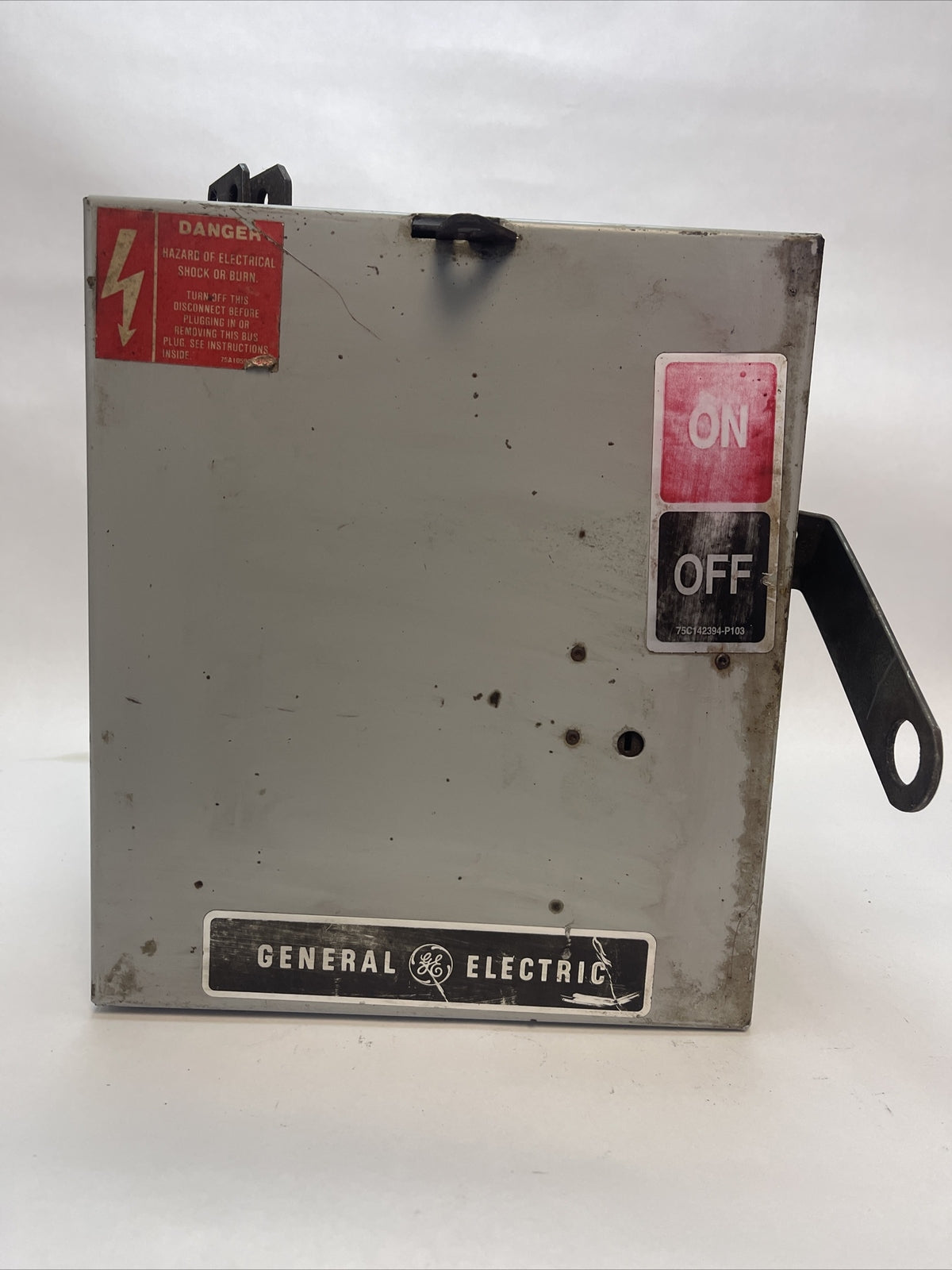 GE FVK361WR BUSWAY FLEX-A-PLUG STYLE 4 30AMP 600V 3PH 3W 20HP PLUG-IN DEVICE0