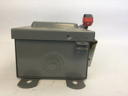 SQUARE D H321A FUSIBLE SAFETY SWITCH SERIES E1 240VAC 30A 7.5HP 3 POLE 3