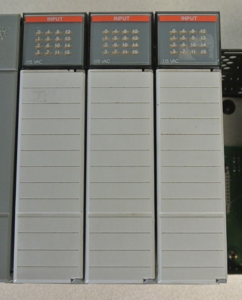 ALLEN-BRADLEY 1746-P2 + 1746-OW8 + 1746-OA16 (2) + 1746-IA16 (3) + 1746-A10 + 9