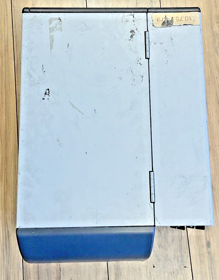 ZEBRA ZT420 THERMAL LABEL PRINTER 240V ZT42062-T010000Z9