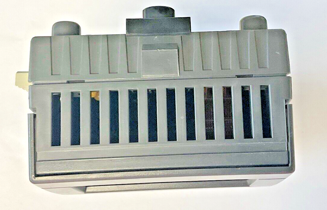 SCHNEIDER ELECTRIC DI-8 DIGITAL INPUT MODULE 28VDC 0.8W10