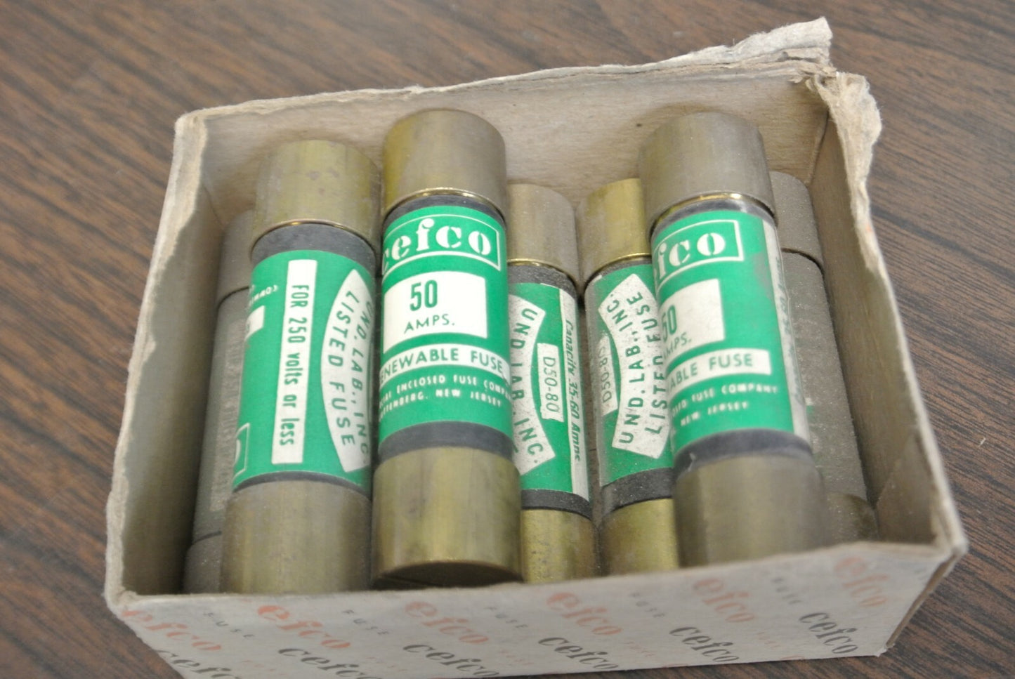 LOT of 8 CEFCO REN50 RENEWABLE FUSE / 50A / 250V / NEW SURPLUS / CAPACITY 35-60A3