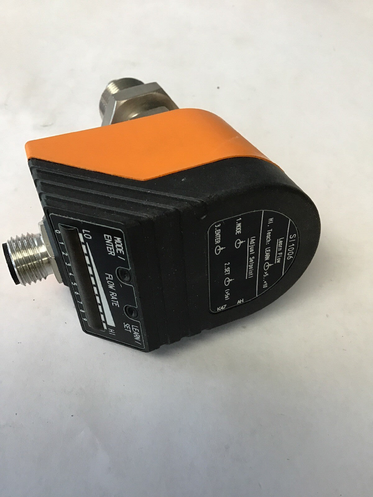 EFECTOR FLOW METER SI8507 240VAC SI1006 W/U40008 2