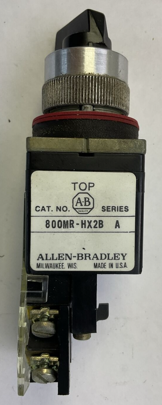 ALLEN BRADLEY 800MR-HX2B SER A SELECTOR SWITCH 300VAC 800M-XAK SER A0