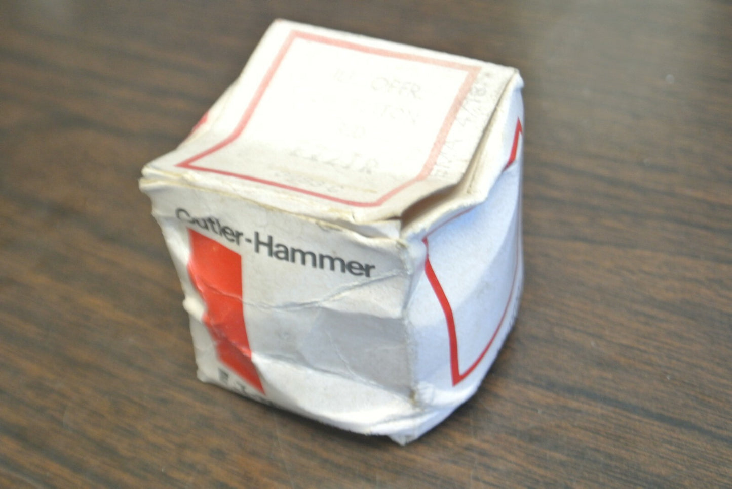 CUTLER-HAMMER E22TR ILLUMINATED OPERATOR EXT. BUTTON / RED / NEW SURPLUS4