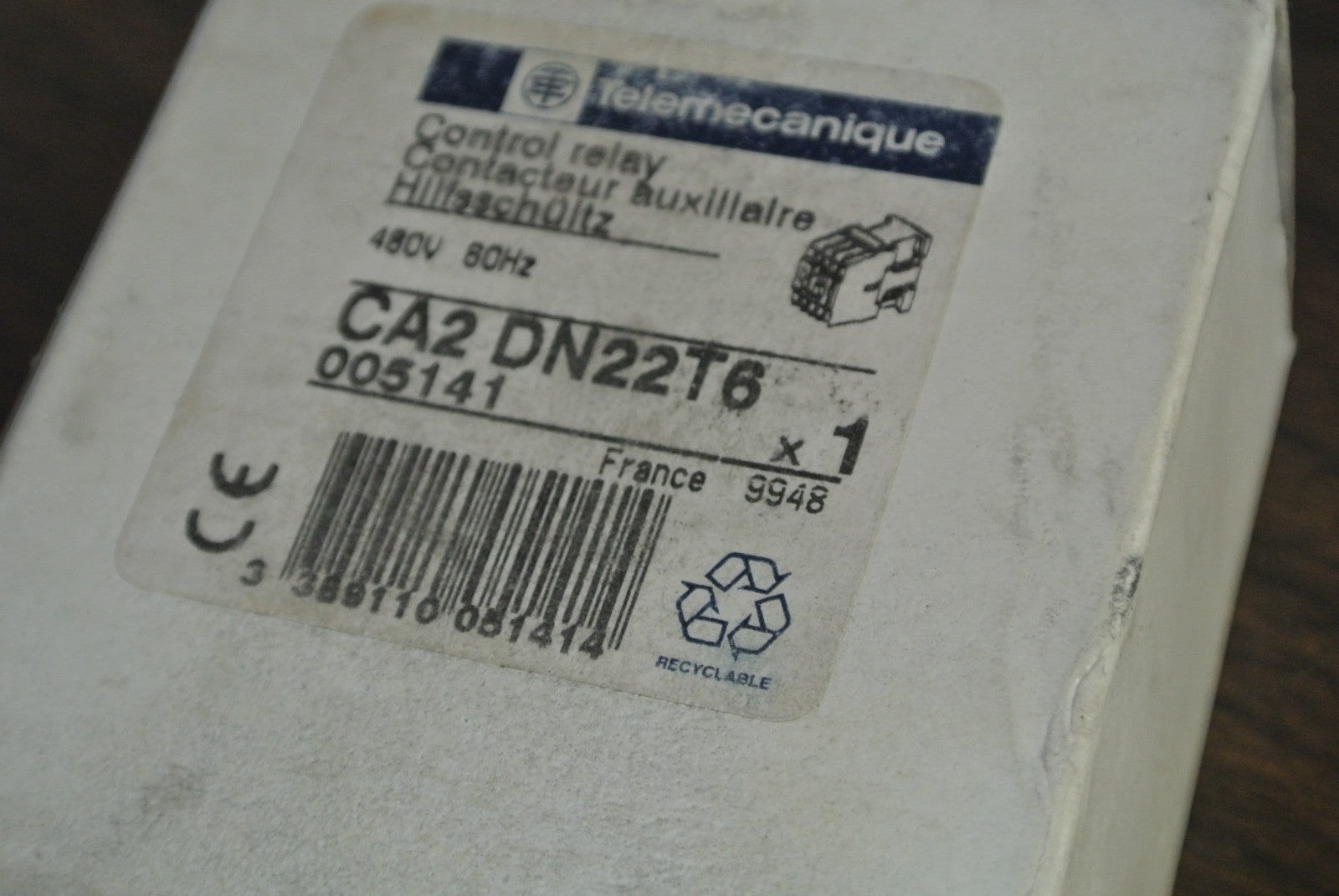 TELEMECANIQUE CA2DN22T6 CONTROL RELAY / AUX. CONTACTOR - 480V, 60Hz COIL1