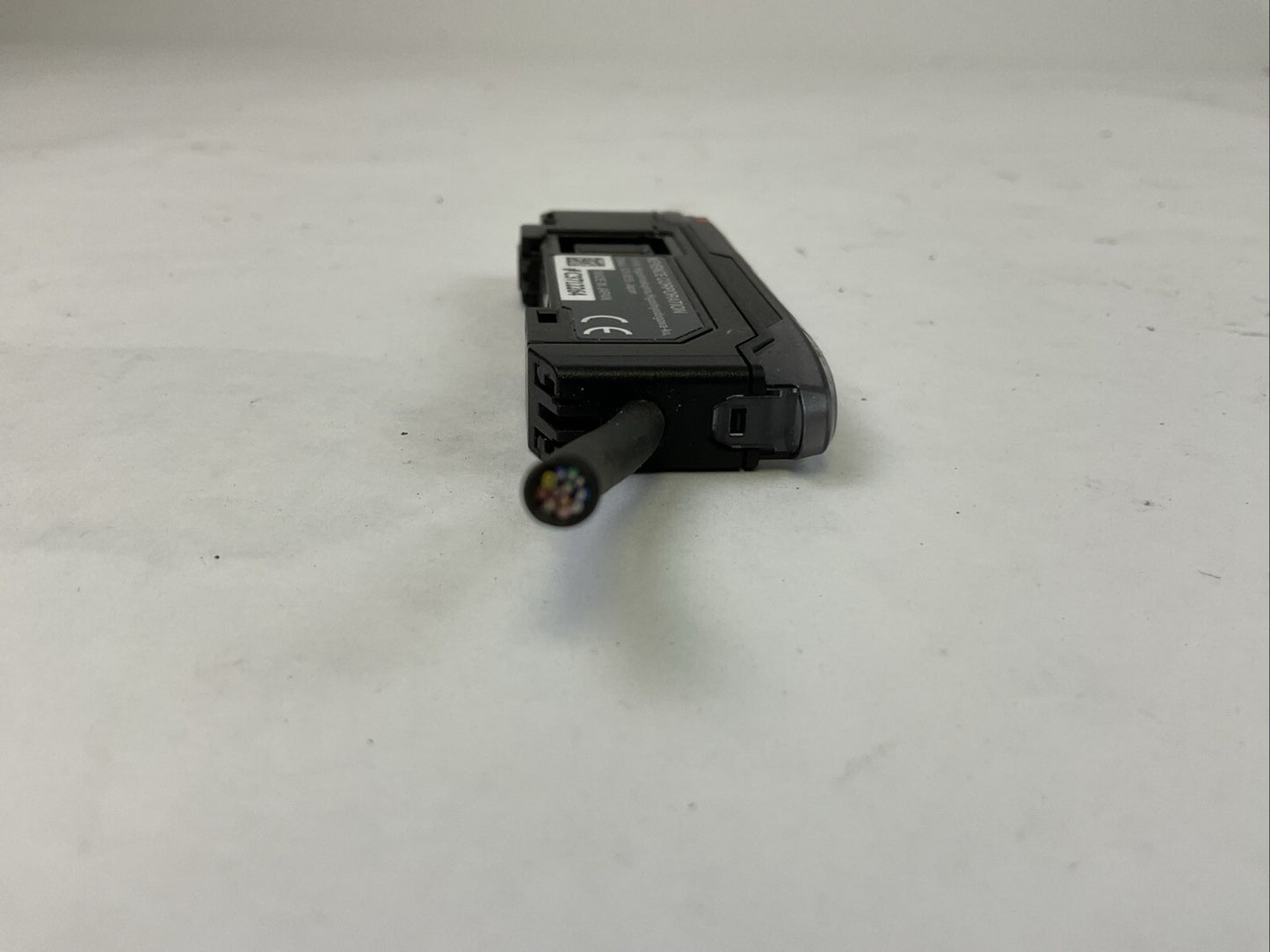 KEYENCE FS-MC8N LASER SENSOR 10-30VDC4