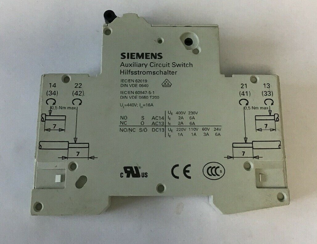 SIEMENS 5ST3010AS AUX. CIRCUIT SWITCH 400V/230V 6A***(LOTOF6)***0