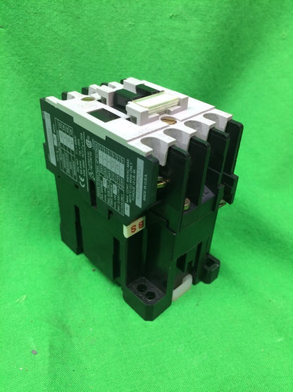 ALLEN BRADLEY 100-A09ND3 CONTACTOR SERIES B 9 AMP3