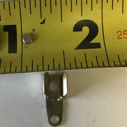 KEYSTONE 3533 FUSE CLIP/HOLDER  ****LOTOF50***2