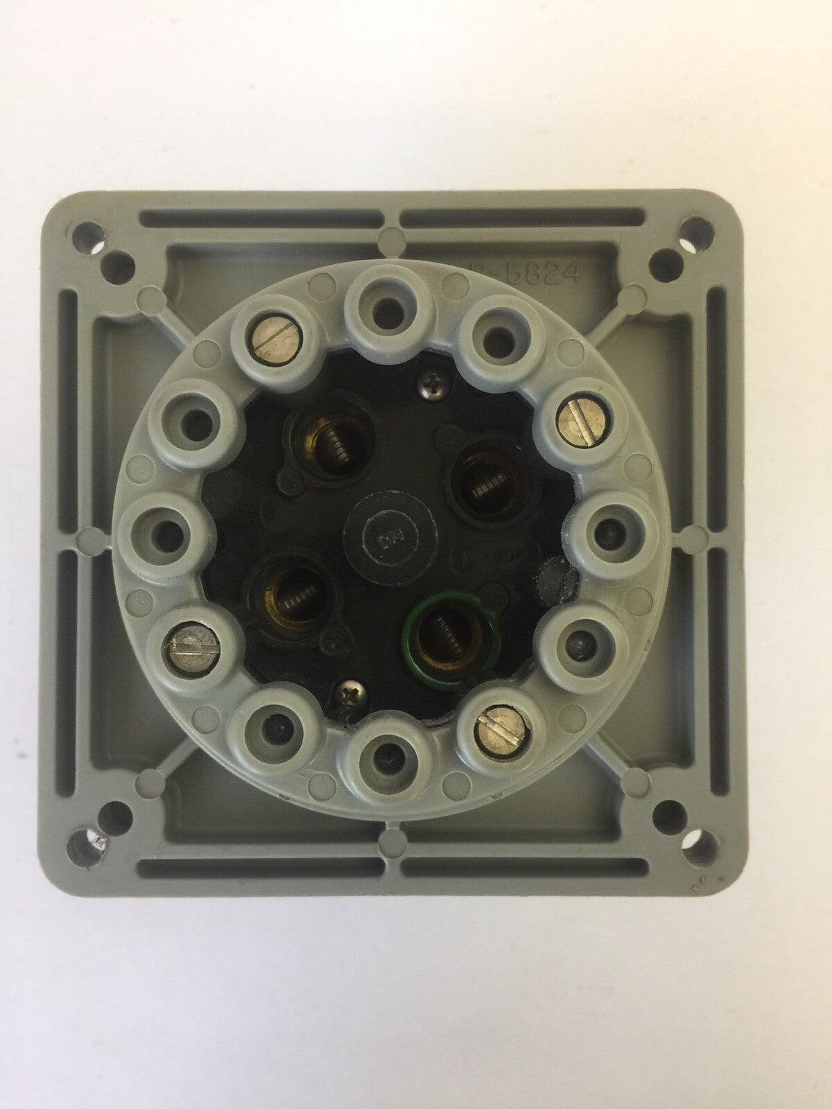 HUBBELL 460B5W PIN & SLEEVE WATERTIGHT INLET 60AMP 600VAC 3POLE 4 WIRE GROUNDING2