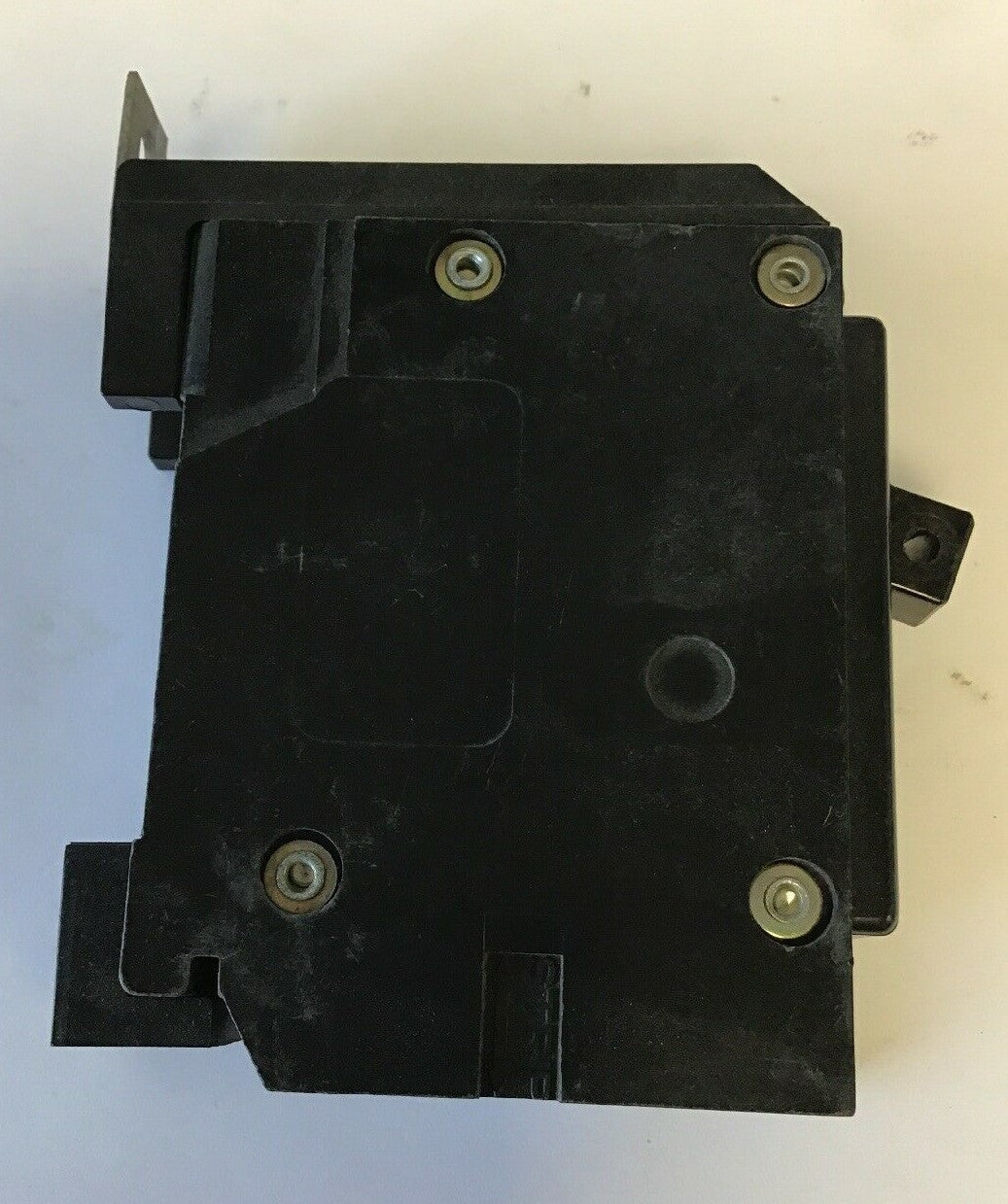 CUTLER HAMMER GHQ1020 20A QUICKLAG CIRCUIT BREAKER 277VAC***LOTOF2***3