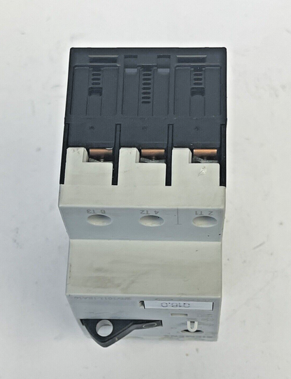 SIEMENS - 3RV1011-1BA10 & 3RV1901-1E-CIRCUIT BREAKER W/ SWITCH TRANSVERSE8