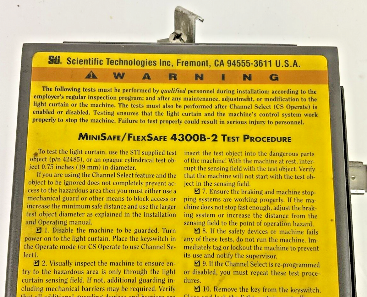 STI 43268-0040 LIGHT CURTAIN CONTROLLER MS4304B-2 115VAC 50/60HZ .250A1