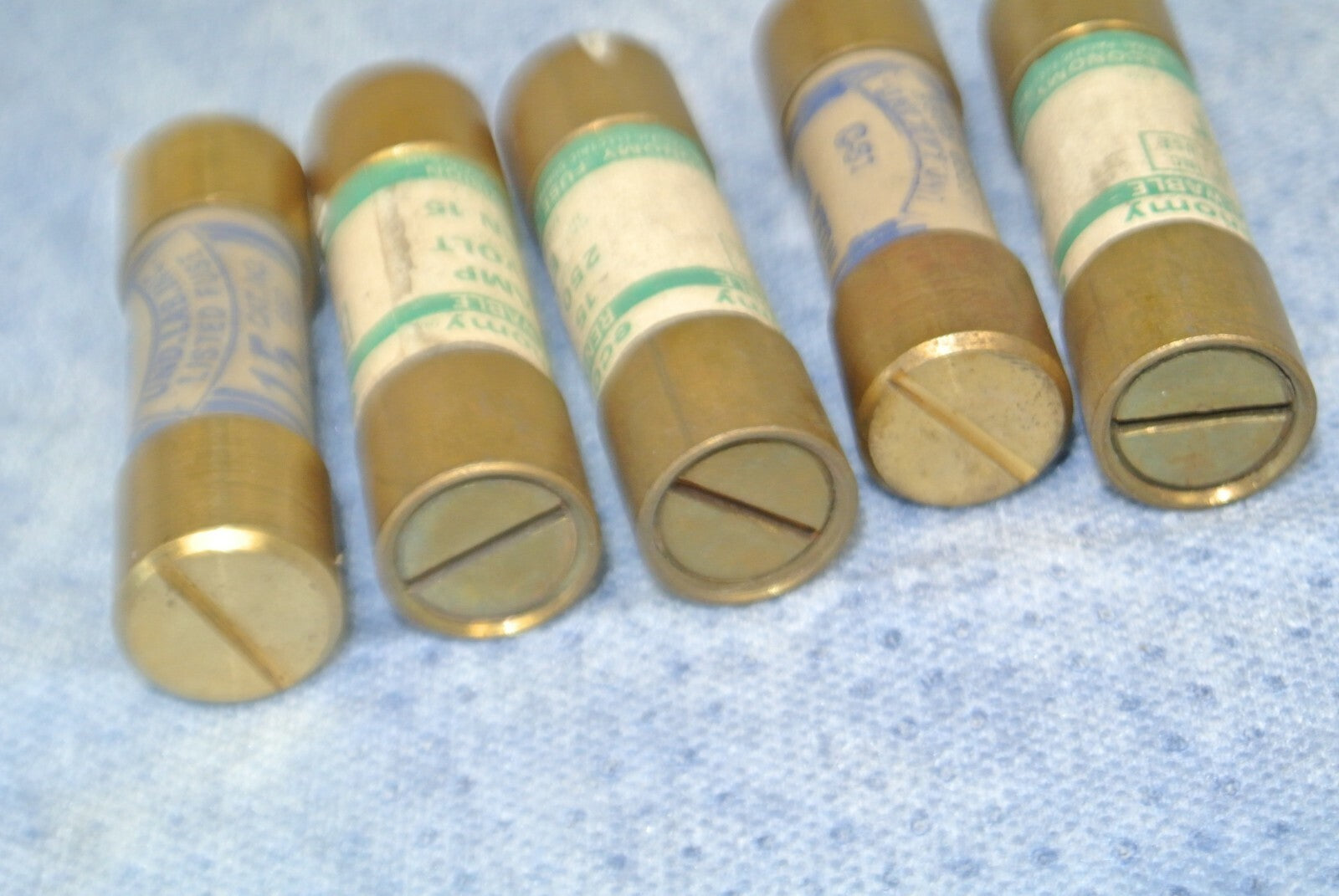 LOT of 5 / ECONOMY & EAGLE ERN15 RENEWABLE FUSE / 15A / 250V / NEW SURPLUS0