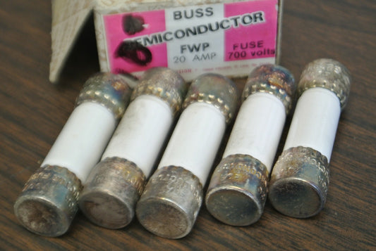 LOT of 5 / BUSS FWP20 SEMICONDUCTOR FUSE / 20A / 700V / NEW SURPLUS0