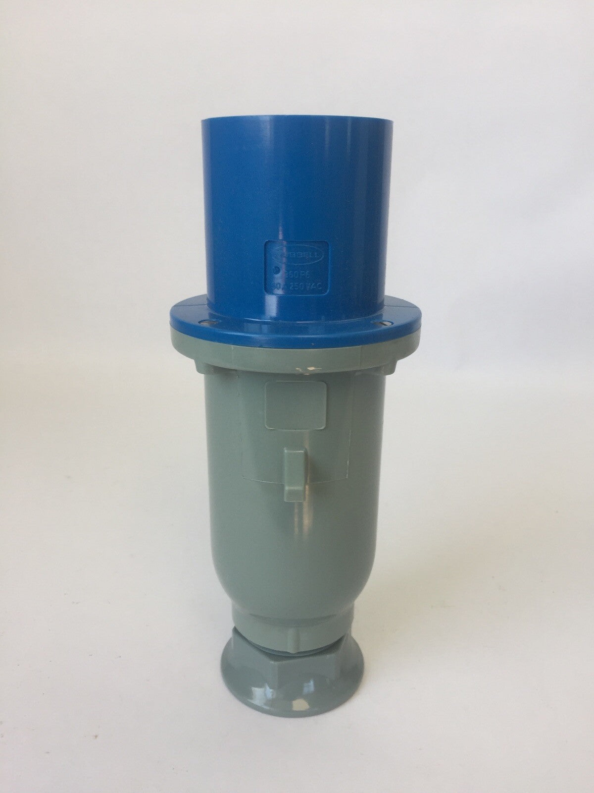 HUBBELL 360P6 PLUG 60AMP 250VAC 2POLE 3-WIRE GROUNDING0
