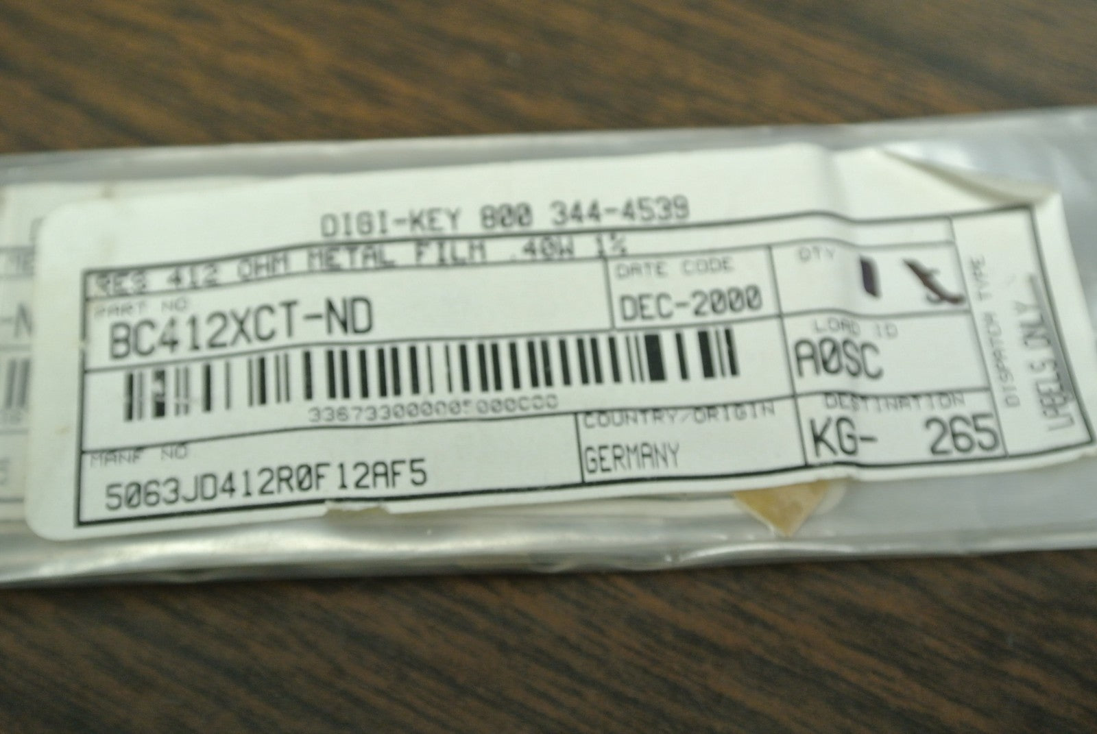 LOT of 31 / 5063JD412R0F12AF5 / BC 412XCT-ND RESISTORS 412 OHM, METAL FILM .40W3