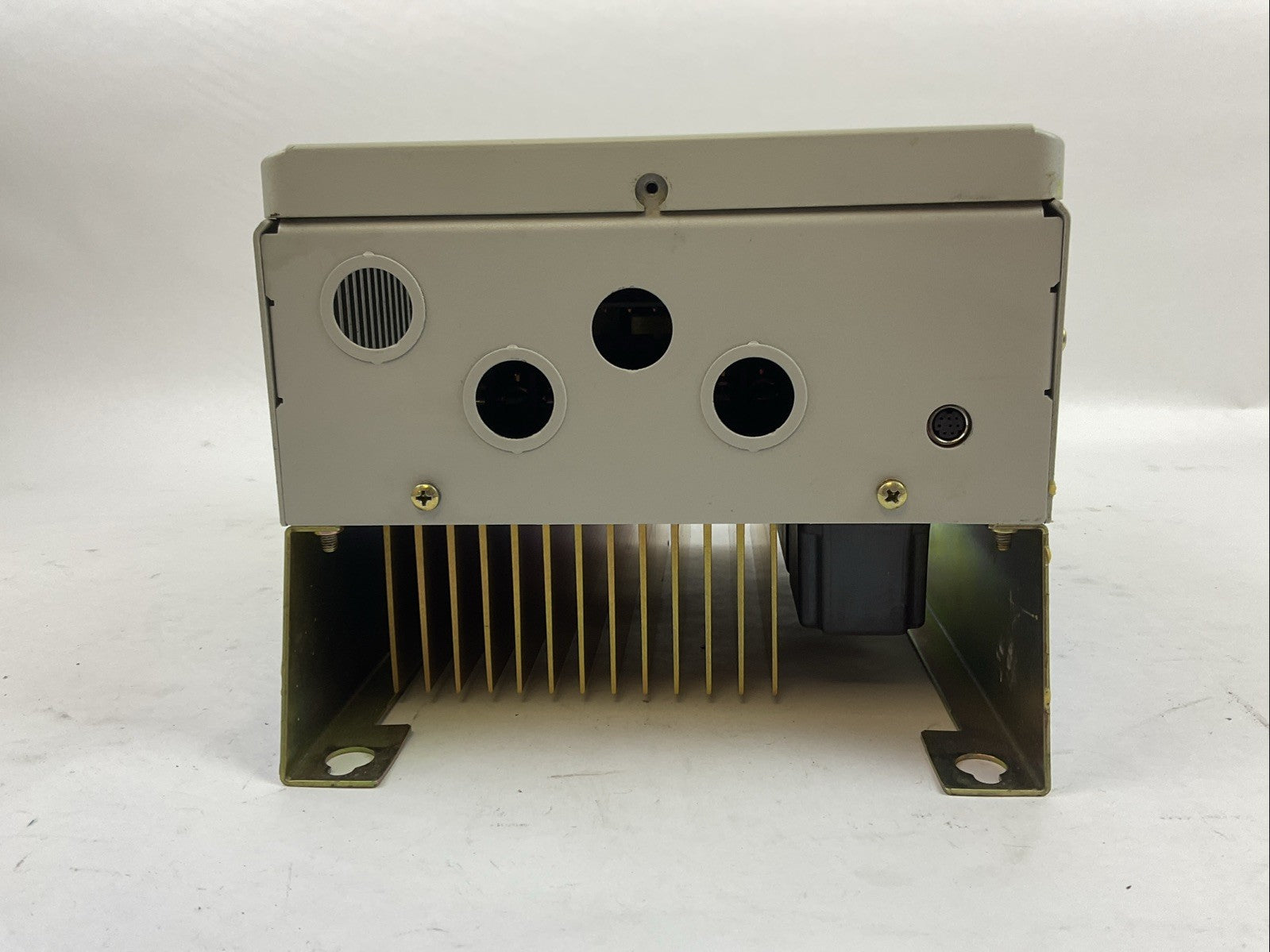 ALLEN BRADLEY 1336S-BRF20-AA-EN4-GMS1 SER B 1336 PLUS SENSORLESS VECTOR DRIVE2