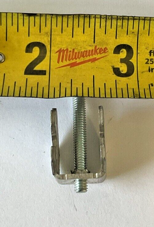 UNBRANDED MONITOR/SCREEN MOUNTING CLIP ***LOTOF8***4