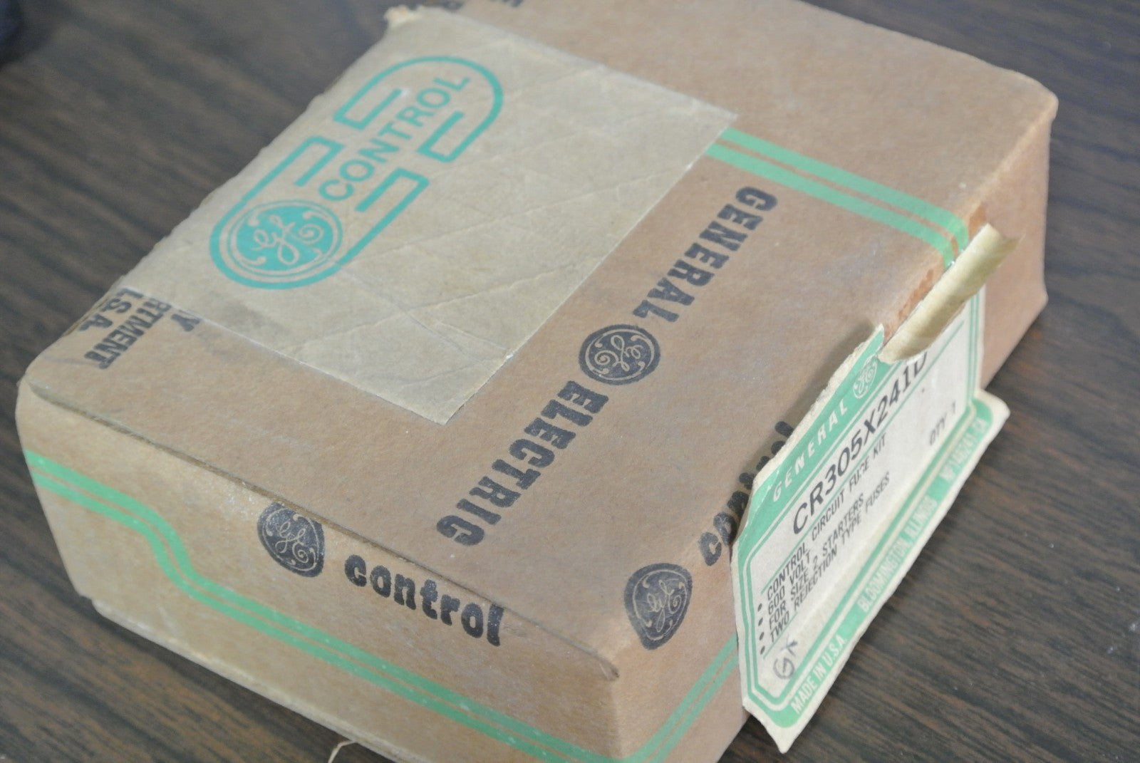 GE / GENERAL ELECTRIC CR305X241D CONTROL CIRCUIT FUSE KIT 600V SZ2 - NEW SURPLUS8