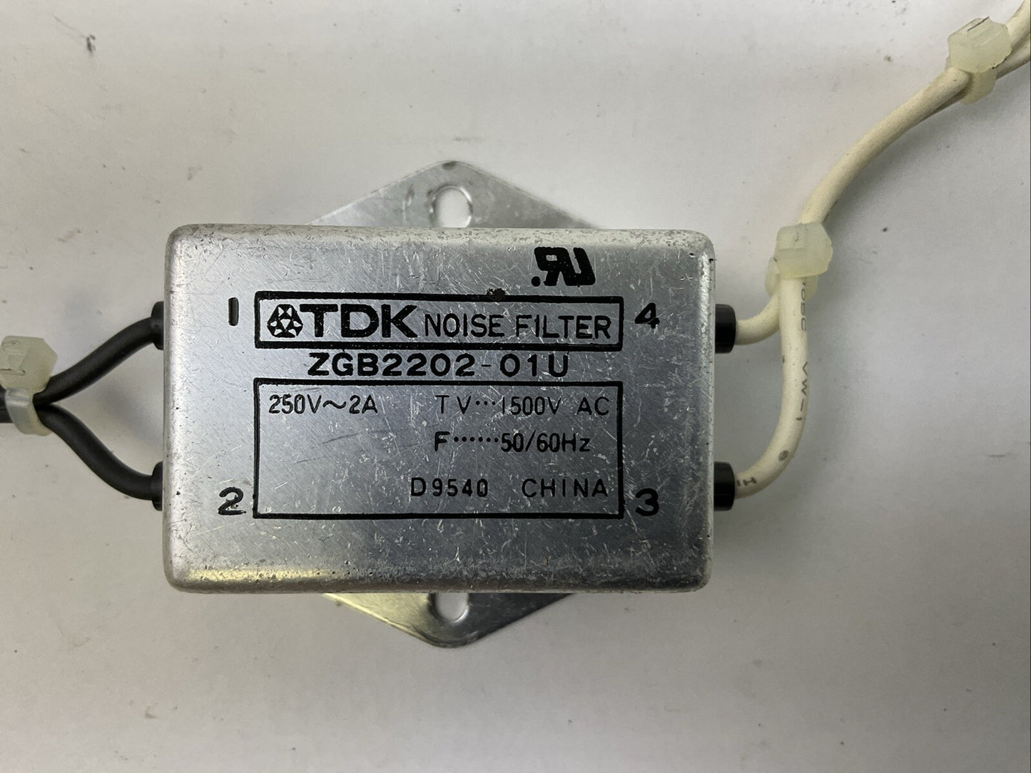 TDK ZGB2202-01U NOISE FILTER 250VAC 2A TV...1500VAC F.......50/60HZ1