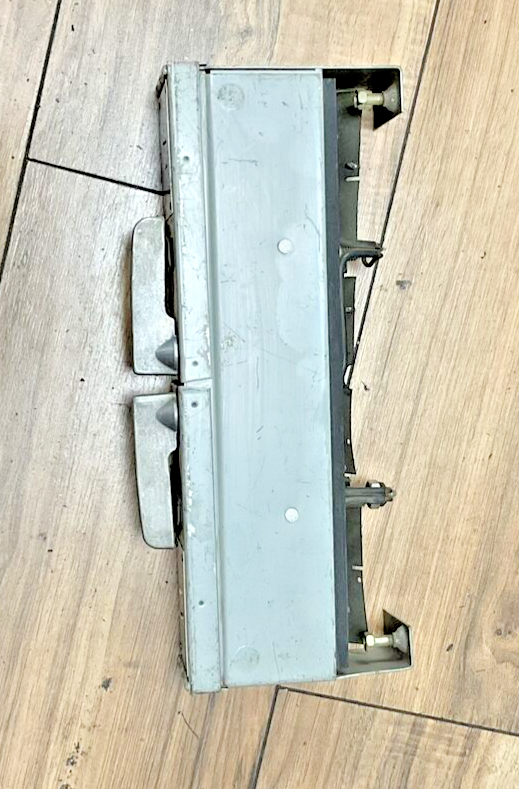 GOULD / ITE V2A2211LR TWIN PANELBOARD SWITCH 3HP 240/250VDC 30A 2POLE5