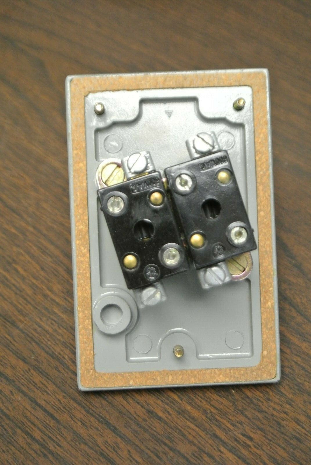 GENERAL ELECTRIC CR2940AP320D OILTIGHT PUNCH PRESS PUSHBUTTON / NEW SURPLUS6