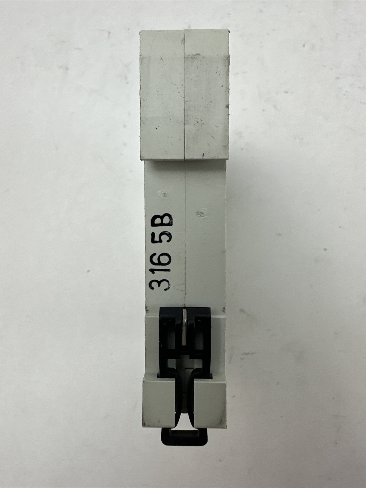 EATON FAZ-B5/1-SP CIRCUIT BREAKER 5A 230/400VAC 240/415VAC 1POLE4