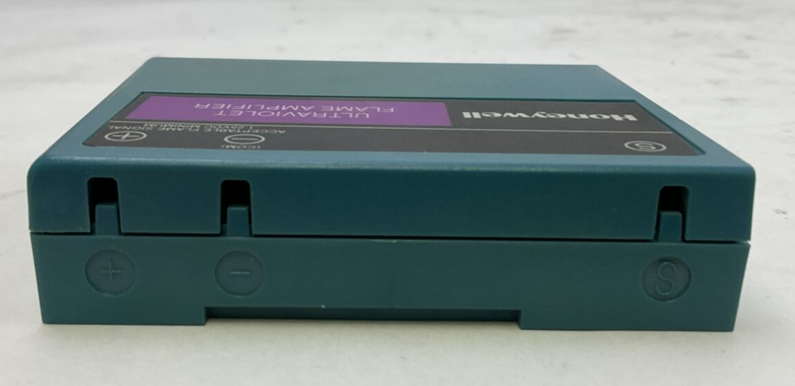 HONEYWELL R7849 A 1023 ULTRAVIOLET FLAME AMPLIFIER REV C R7849A10234