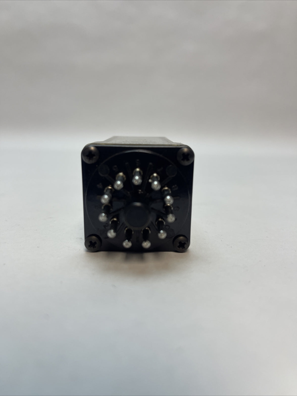 LINE ELECTRIC MKH3A RELAY 10A 120VAC COIL 240VAC1