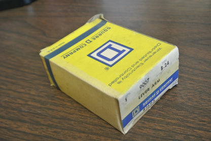 SQUARE D 9007 B-24 LIMIT SWITCH LEVER ARM / STEEL ROLLER, 2-1/2"L NEW SURPLUS6