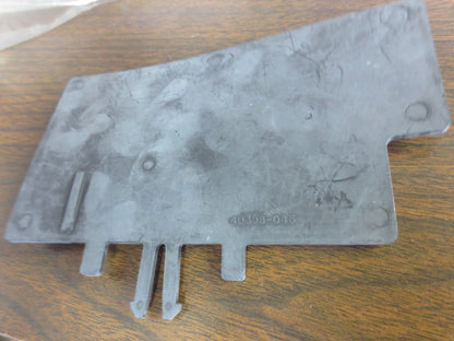 ALLEN-BRADLEY 40052-295-01(B) DISCONNECT SWITCH FUSE BARRIERS, 100/200A SET of 23