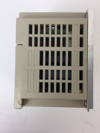 YASKAWA CIMR-V7WU22P2 AC VE VARISPEED V7N DEVICENET 230VAC 6