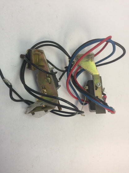 WESTINGHOUSE/CUTLER HAMMER 2606D57G27 SHUNT TRIP 24VDC 8AMP W/ AUXILIARY SWITCH 5