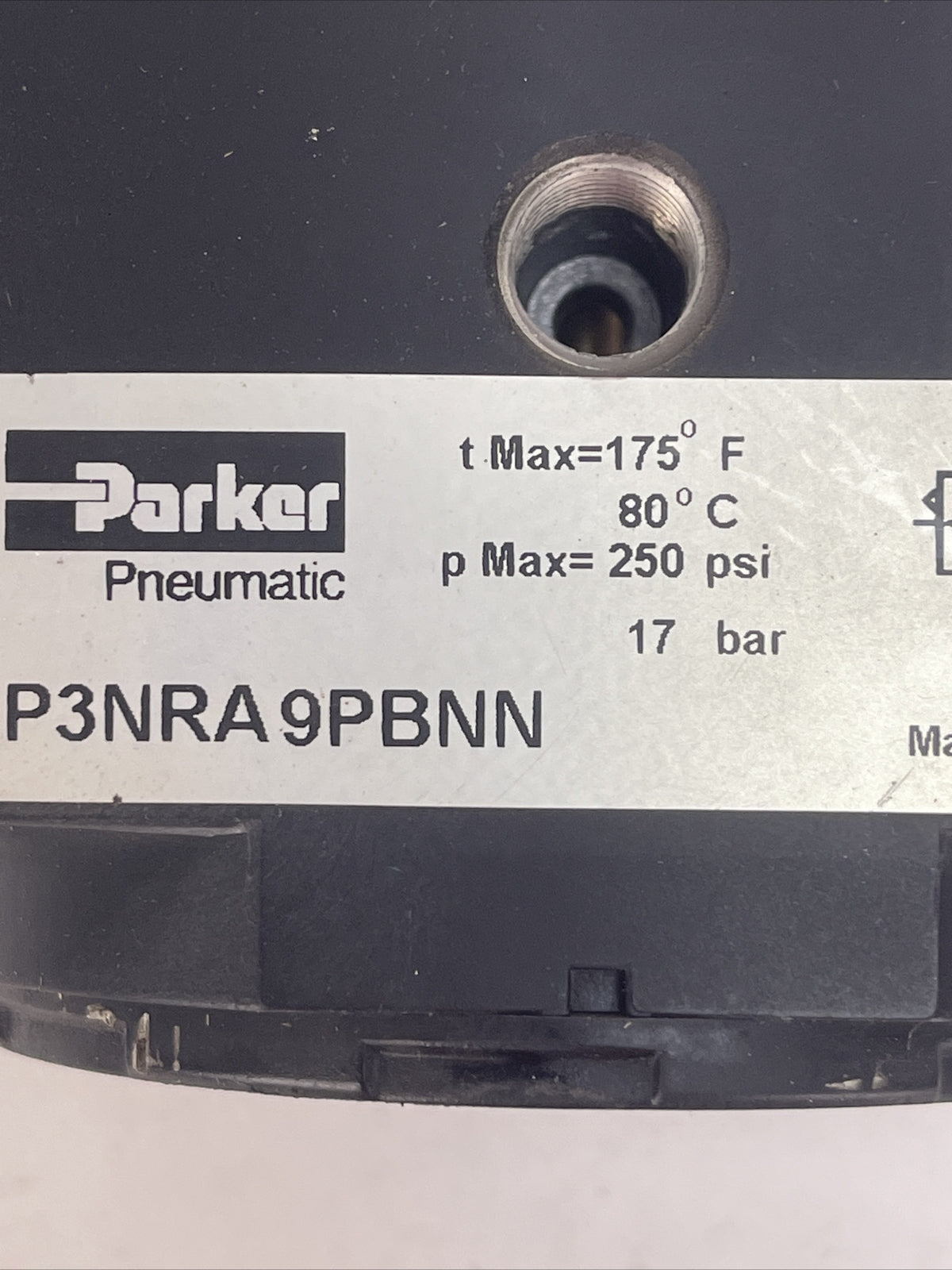 PARKER P3NRA9PBNN 1 1/2" REGULATOR 175F 80C 250PSI 17BAR PNEUMATIC 2
