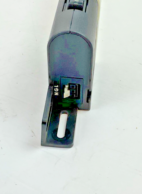 HOFFMAN LF120V15 INDUSTRIAL PANEL LIGHT 115VAC .13A 50/60HZ ***LOTOF2***6