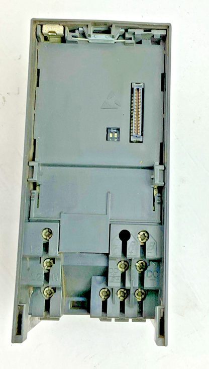 SIEMENS 6SE6440-2UD13-7AA1 FREQUENCY INVERTER MICRMASTER 440 VER. H01/2.217