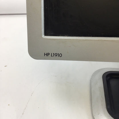 HEWLETT PACKARD (HP) L1910 MONITOR 19" 3