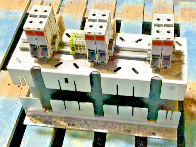 SIEMENS 6SL3000-0DE31-2AA1 HFD LINE REACTOR 120KW 4EV3027-1BB006